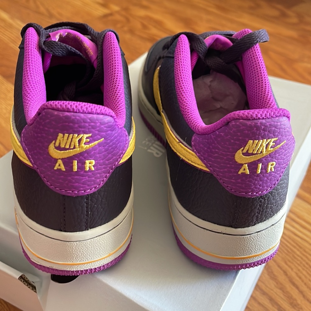 Nike Air Force 1 Low - Picture 3 of 9